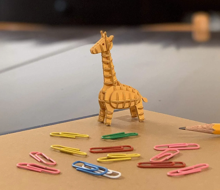 Giraffe Paper Puzzle by JIGZLE